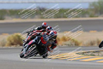 media/Oct-08-2022-SoCal Trackdays (Sat) [[1fc3beec89]]/Turn 14 (1050am)/